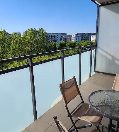Wellsituated 1 Bedroom Condo In Warsaw Freeparking 외부 사진